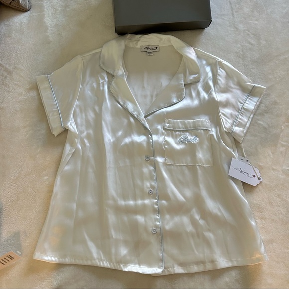 IN BLOOM Bridal Pajama Set - Picture 7 of 15